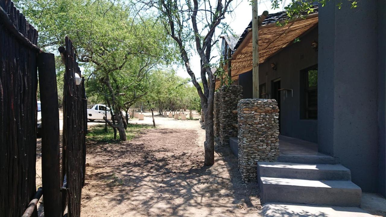 Svh Bush Lodge Marloth Park Bagian luar foto