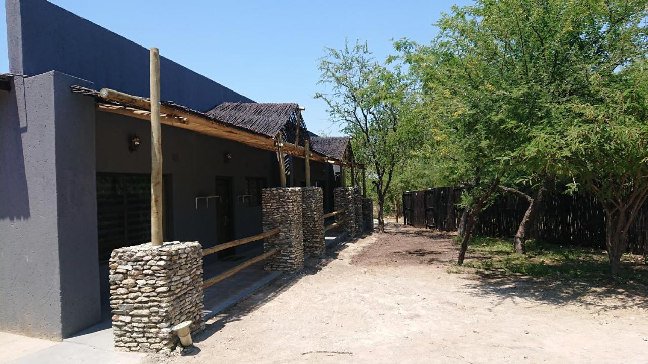 Svh Bush Lodge Marloth Park Bagian luar foto