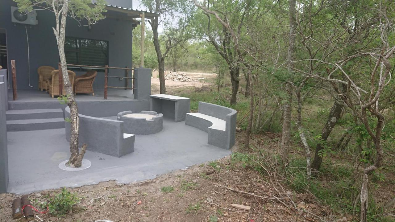 Svh Bush Lodge Marloth Park Bagian luar foto