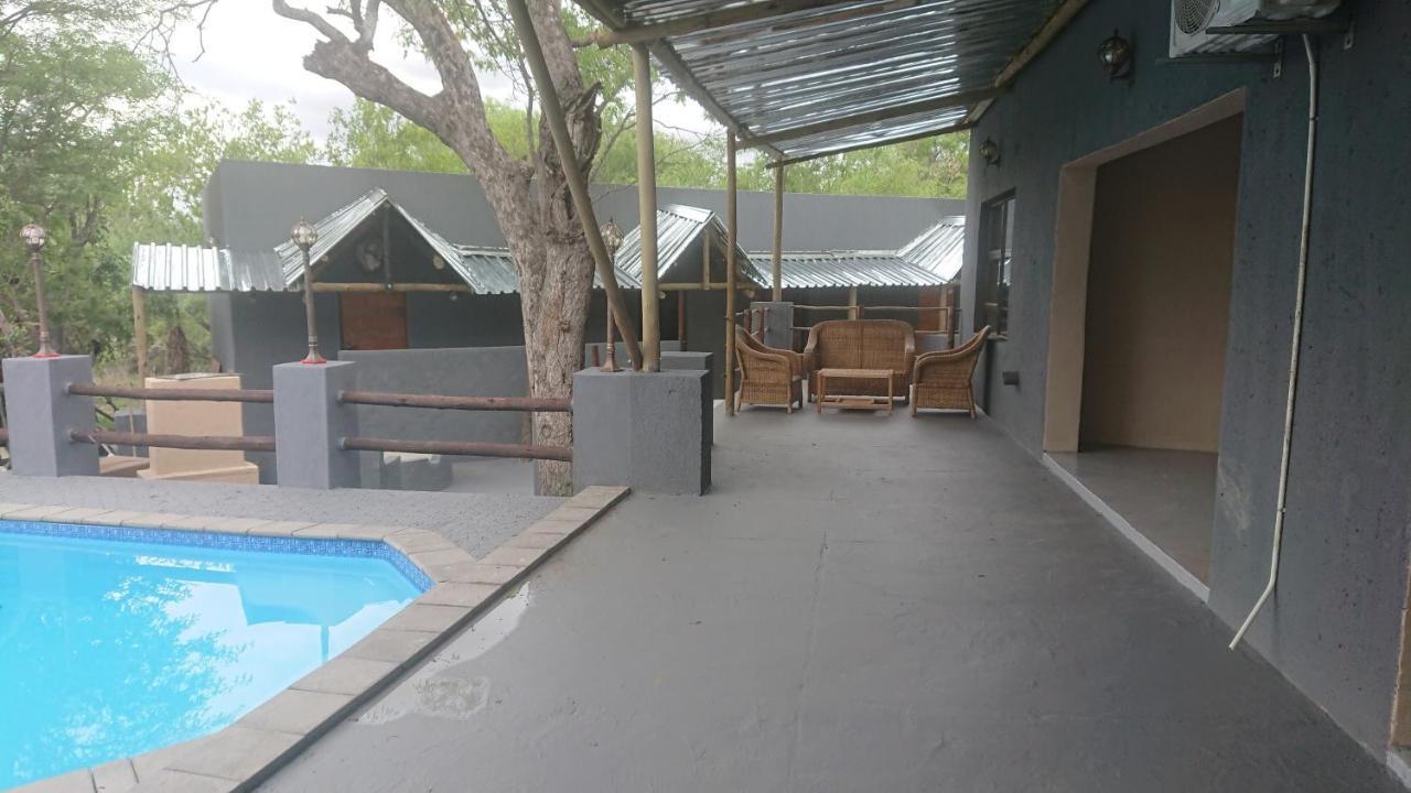 Svh Bush Lodge Marloth Park Bagian luar foto