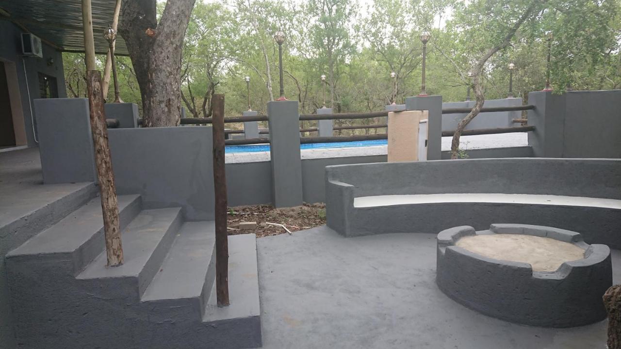 Svh Bush Lodge Marloth Park Bagian luar foto