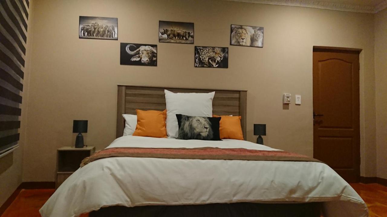 Svh Bush Lodge Marloth Park Bagian luar foto